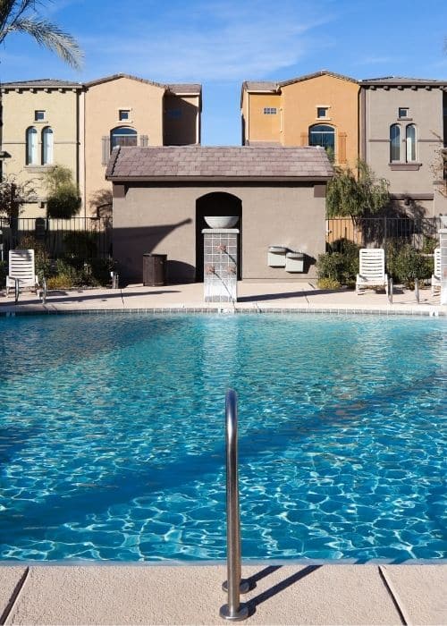 piscina comunitaria